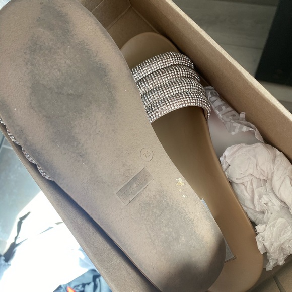 Steve Madden sandals - Picture 2 of 2